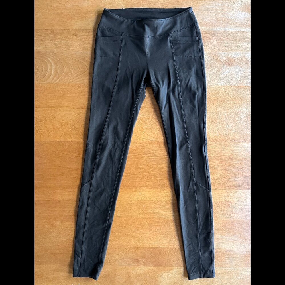 Athleta leggings / tights /athletic pants black back pockets XS